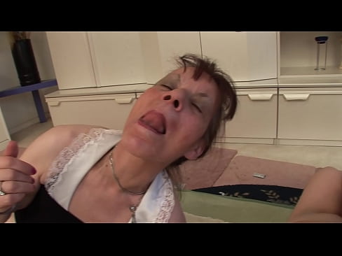 ❤️ Deux grands-mères et un grand-père font une partie à trois Vidéo de porno at us ﹏