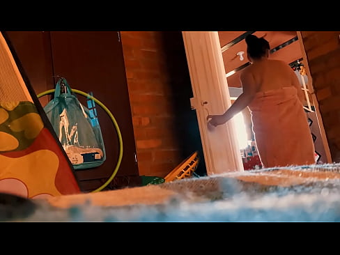 ❤️ Mon oncle me suit dans la douche, il me baise pendant que je prends une douche. Vidéo de porno at us ﹏